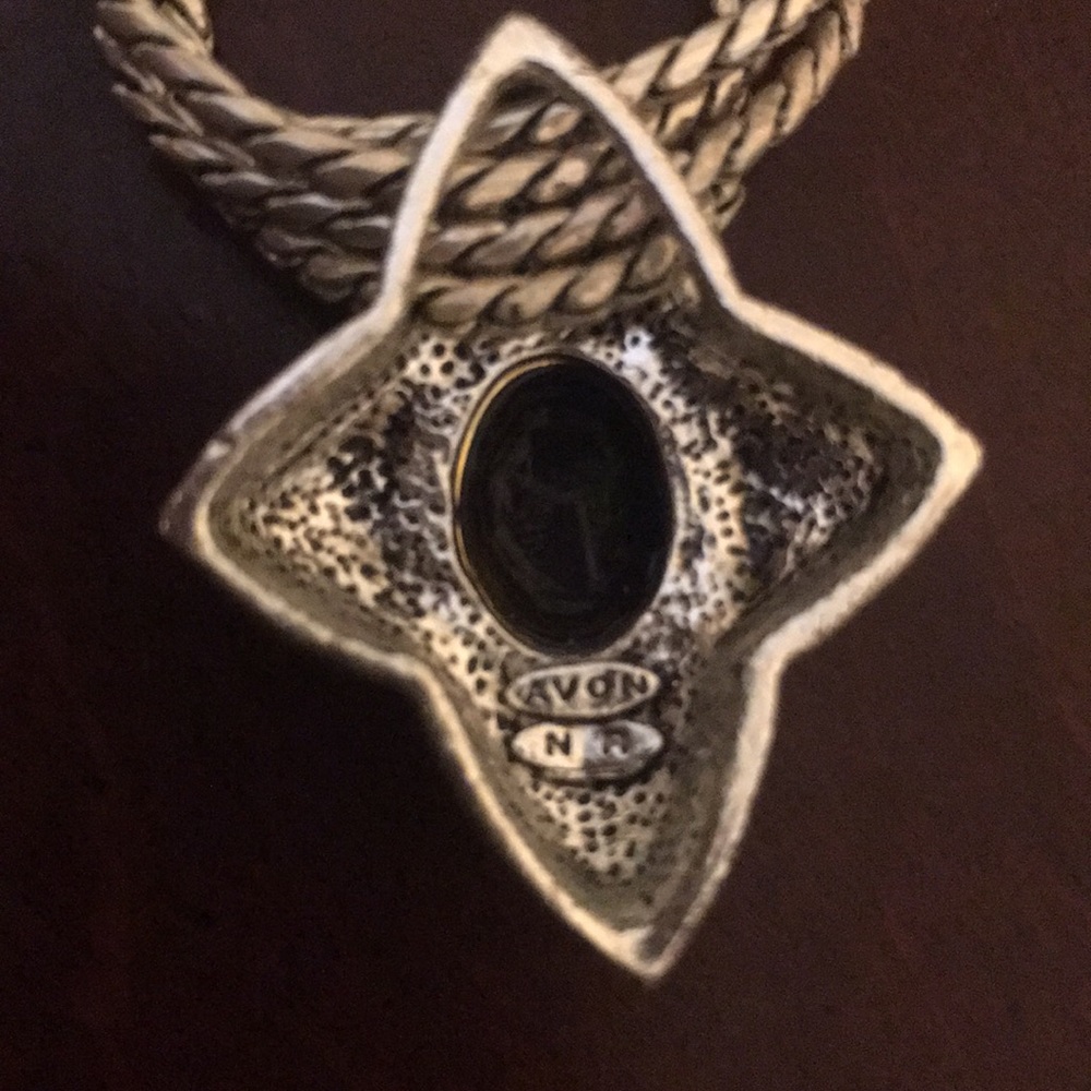 Avon Gold and Black Star Necklace Set - Picture 5 of 6